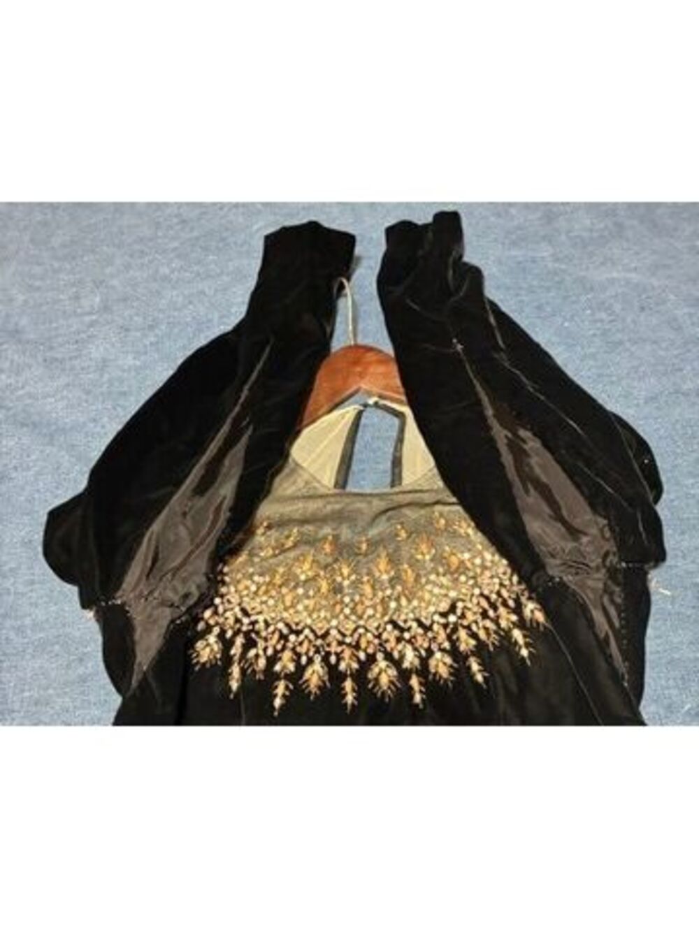 Vintage 1960's Elinor Simmons for Malcom Starr black velvet beaded evening gown - Picture 8 of 9